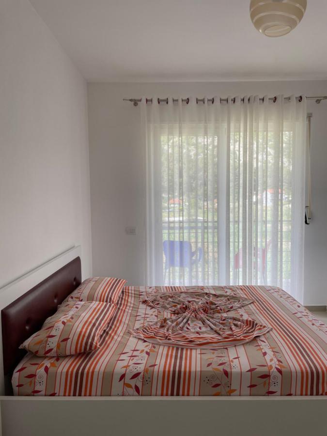 Nimfeum Apartments Shëngjin Eksteriør bilde